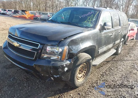 2013 Chevrolet Suburban 1500 Lt from USA, damaged, VIN 1GNSCJE07DR241089